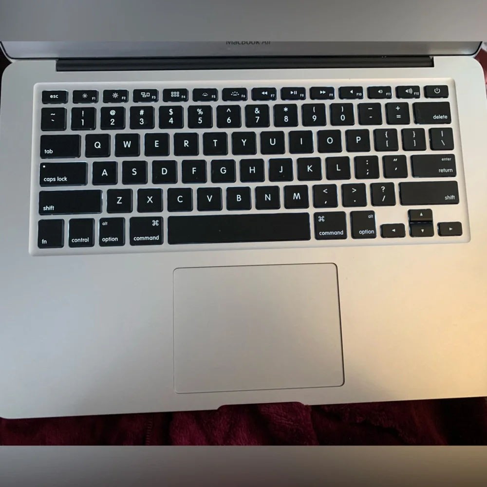 Silver MacOS great quality